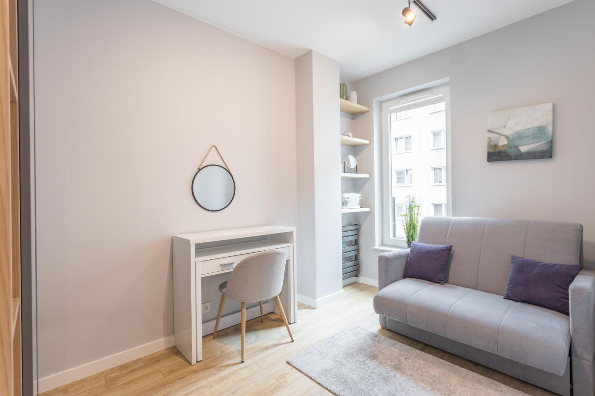 Urban Chic - Two Bedrooms - Center - Sienna Street Apartment