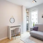 Urban Chic - Two Bedrooms Apartment - City Center - Sienna Street